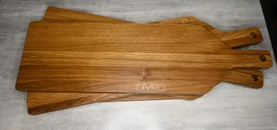 Длинная узкая доска для подачи с ручкой, дуб 68×20 см от мастерской DIVIRO